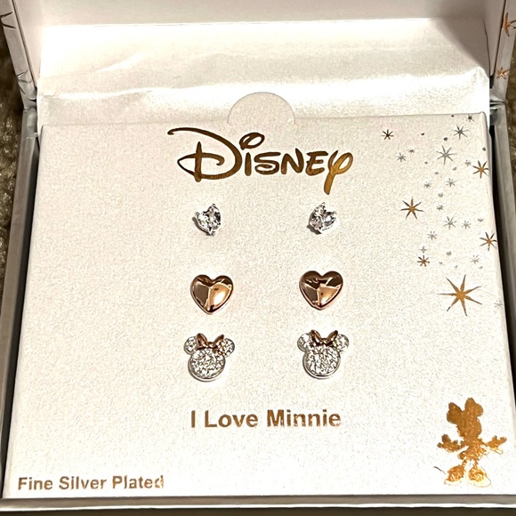 Disney Minnie Mouse “I LOVE MINNIE” Earring Set Trio NEW IN BOX - Picture 3 of 4